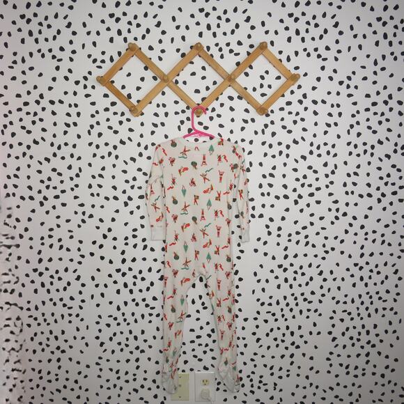 Old Navy White Holiday Inclusivity Elf Print Toddler Footed Sleeper Pajamas - Picture 1 of 6